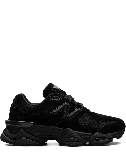 9060 'Triple Black'